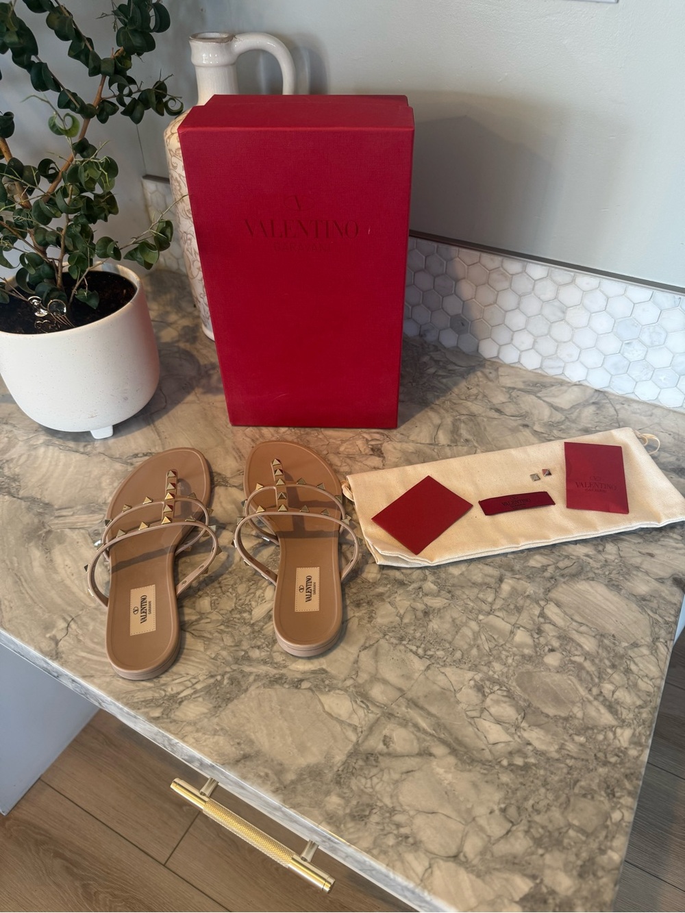 Valentino Garavani Rockstud Jelly T-Strap sandals